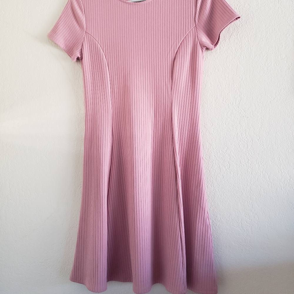 Medium Forever 21 Pink Ribbed Summer Dress